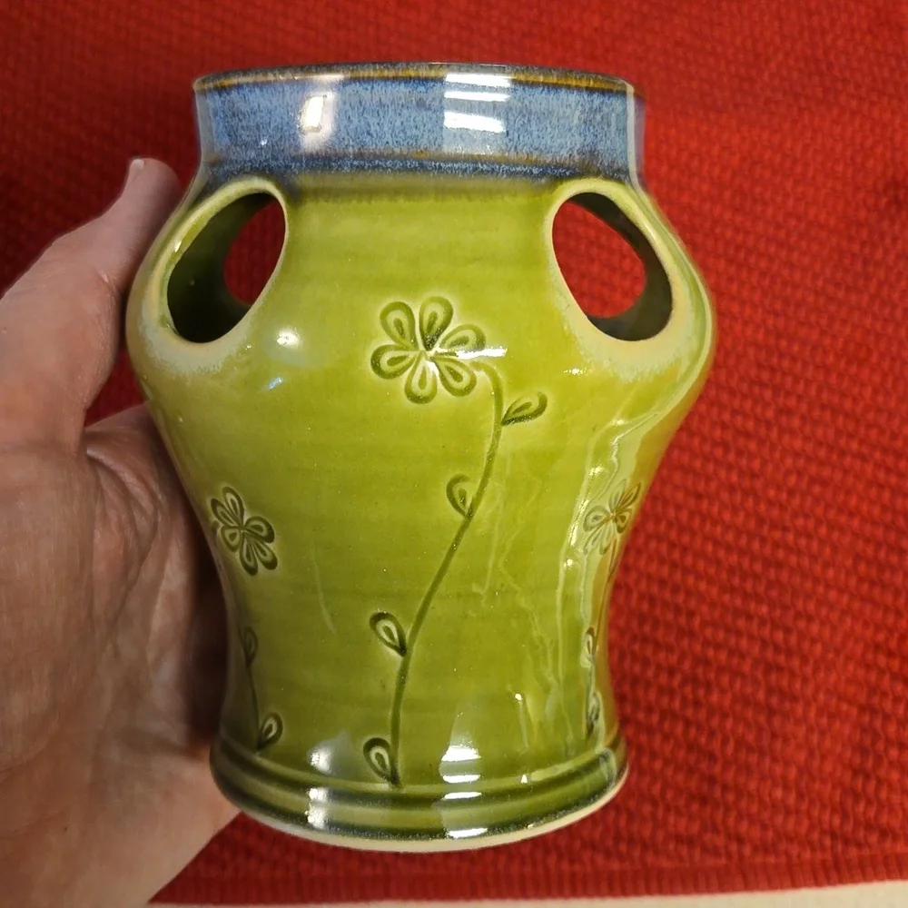 Pottery toothbrush toothpaste holder blue and green floral